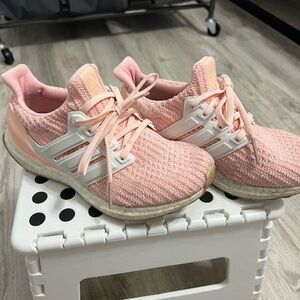 Adidas UltraBoost 4.0